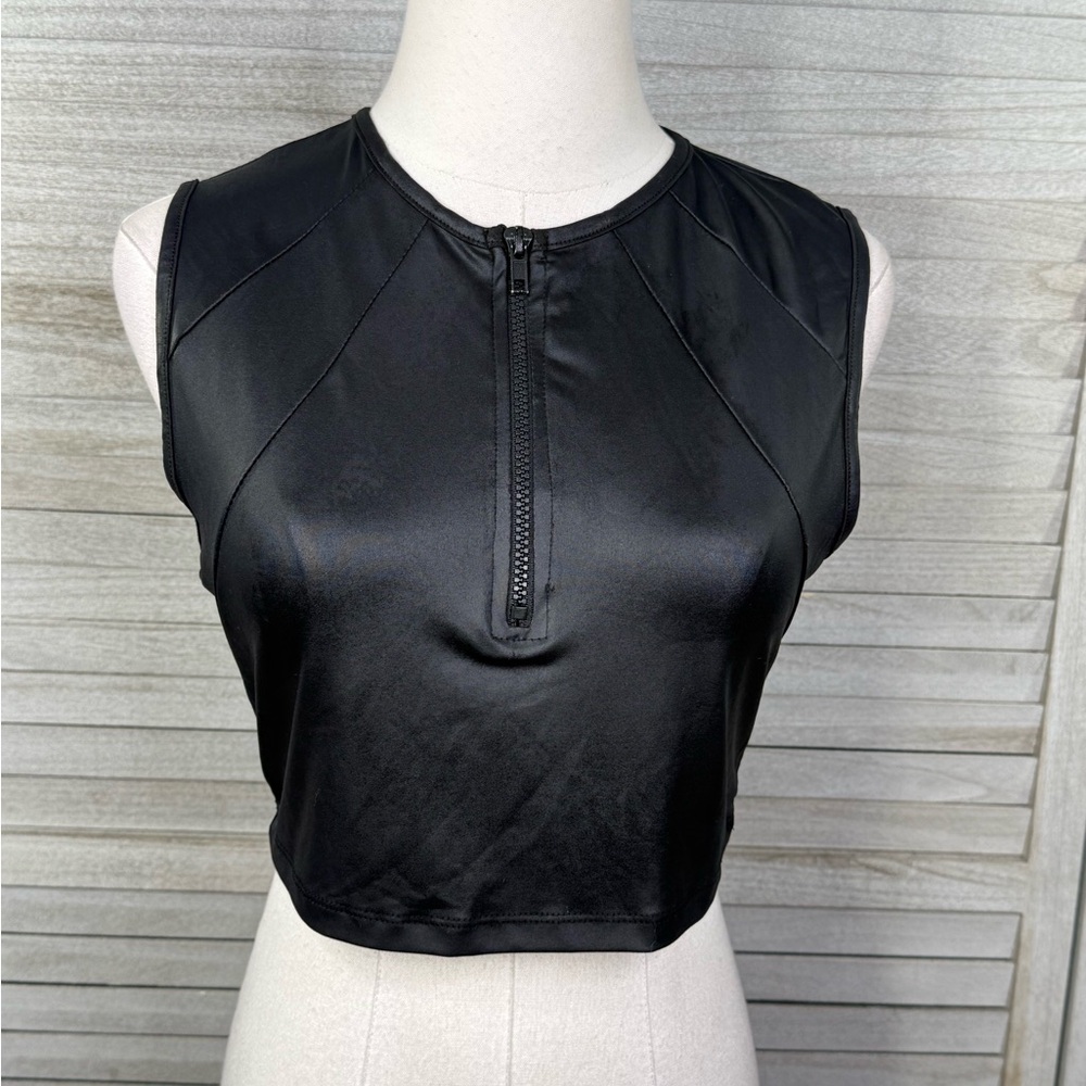 FASHION NOVA Black Zip Front Leather Look Cropped Sleeveless Top-Large